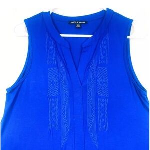 Cable And Gauge Women’s Split V-Neck Embroidered Tank Top Bright Cobalt Blue
